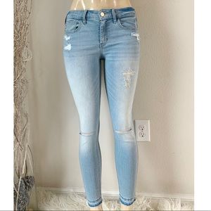 HOLLISTER Light Wash Crop Super Skinny Jean